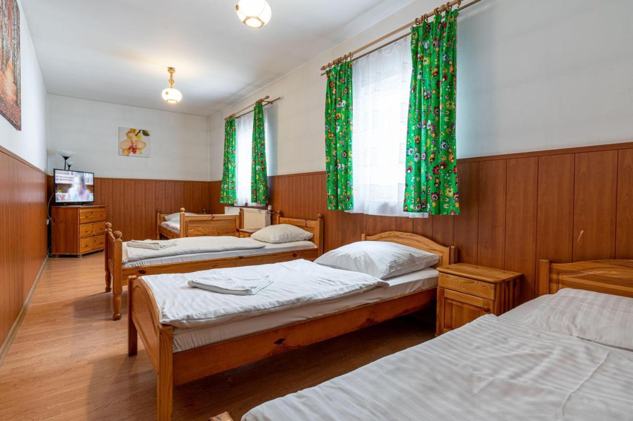 Pensjonat Beskidzki Bielsko-Biała Ngoại thất bức ảnh